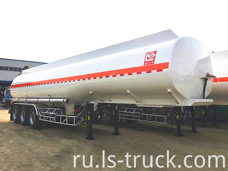 Tri-axle 43000L Fuel Transport Semi Trailer